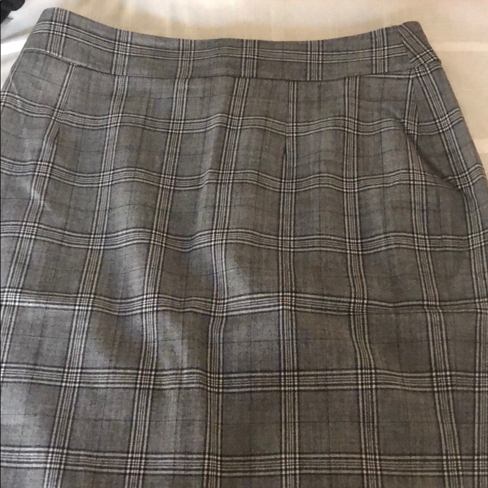 Banana Republic Pencil Skirt. Size 8.